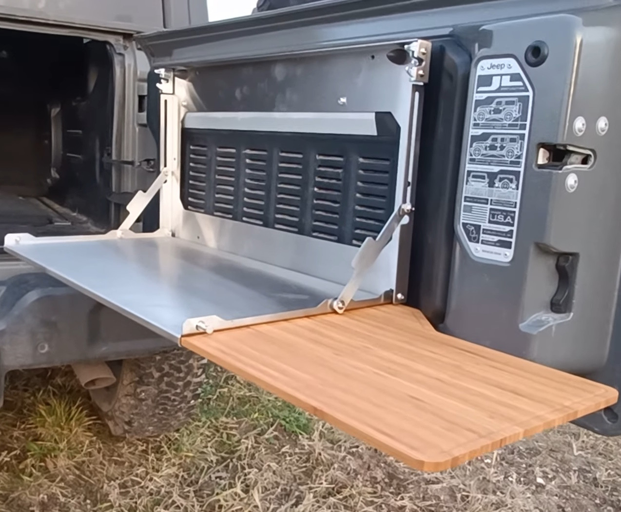 Premium Table for Jeep Wrangler JK / JKU