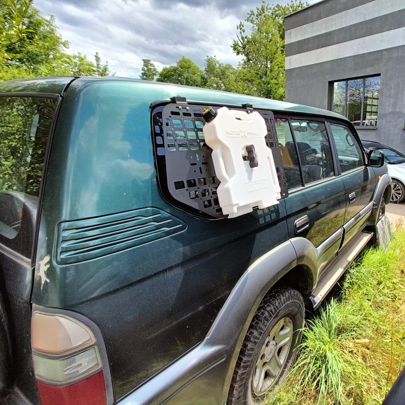 External MOLLE Panel for Toyota Land Cruiser 95